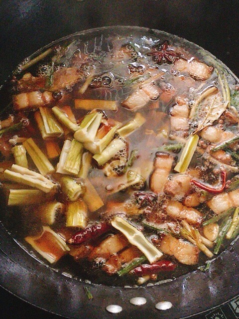 筍干紅燒肉的做法-咸鮮味燒菜譜