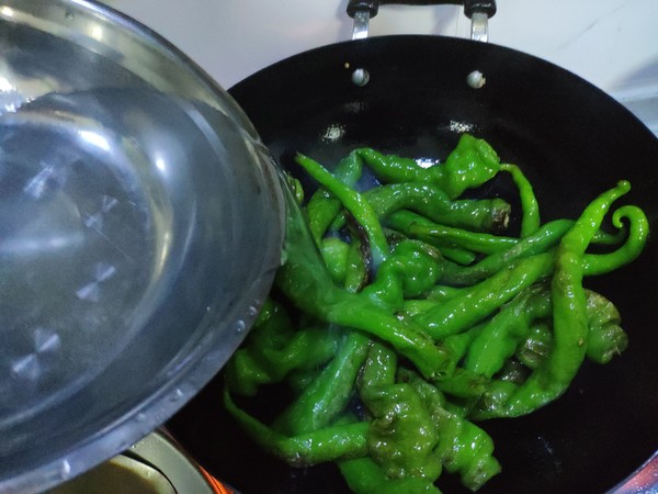 虎皮辣子的做法-香辣味炒菜譜