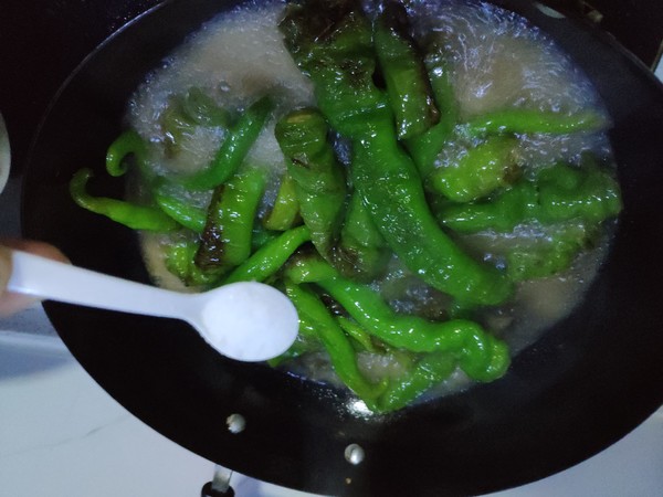 虎皮辣子的做法-香辣味炒菜譜