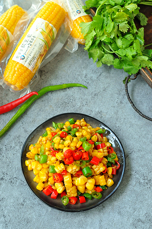 青辣椒炒玉米的做法-香辣味炒菜譜
