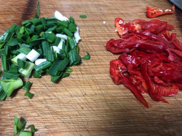 豆芽炒干子的做法-家常味炒菜譜-易網健康養生網 豆芽炒干子的做法-家常味炒菜譜