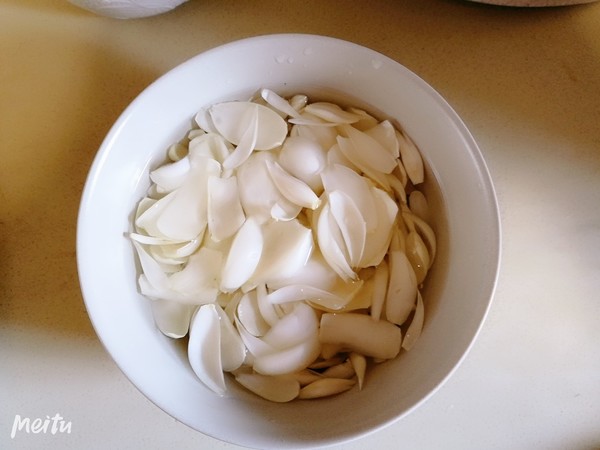 百合炒西蘭花的做法-咸鮮味炒菜譜-易網(wǎng)健康養(yǎng)生網(wǎng) 百合炒西蘭花的做法-咸鮮味炒菜譜