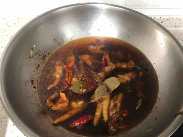 紅燒雞爪的做法-家常味燒菜譜