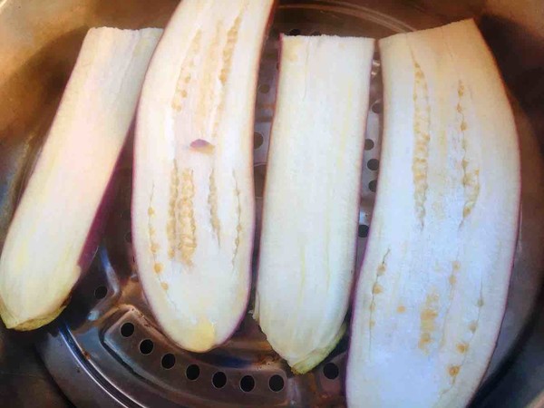 蒜蓉拌蒸茄子的做法-蒜香味蒸菜譜