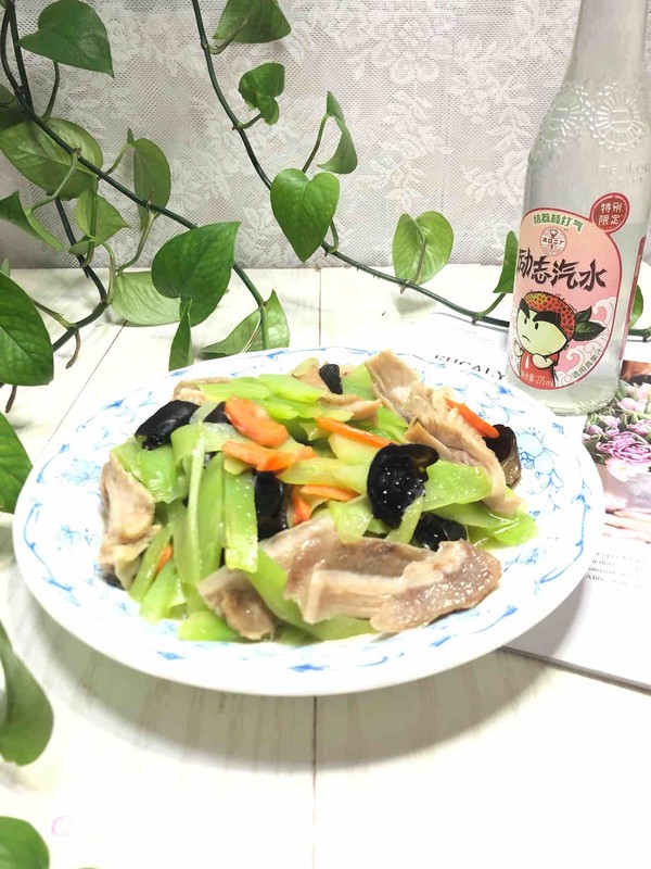 萵筍炒肚片的做法-家常味炒菜譜