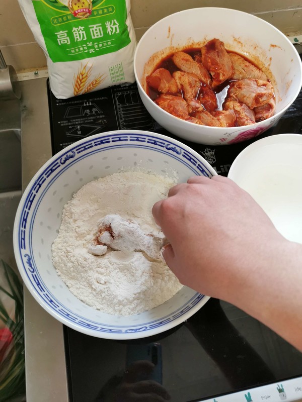 香酥炸雞翅的做法-咸鮮味炸菜譜