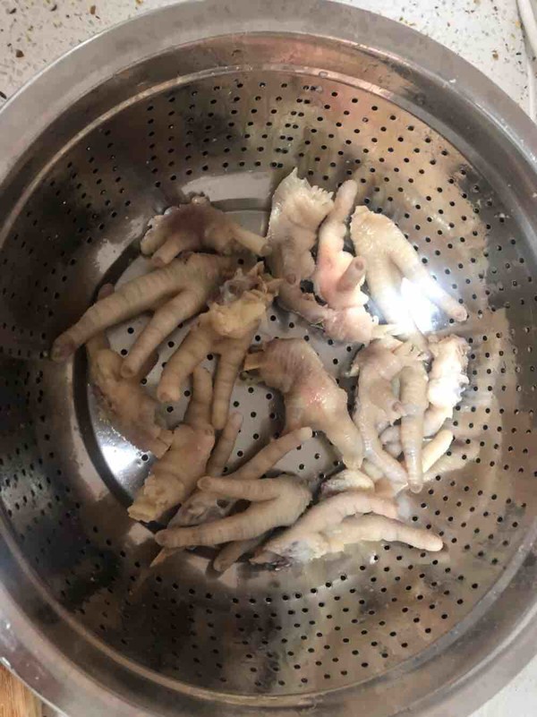 紅燒雞爪的做法-家常味燒菜譜