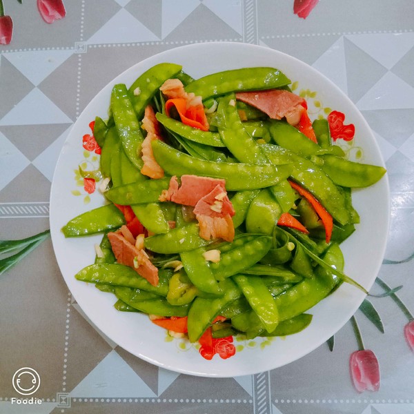 臘肉荷蘭豆的做法-家常味炒菜譜-易網健康養生網 臘肉荷蘭豆的做法-家常味炒菜譜