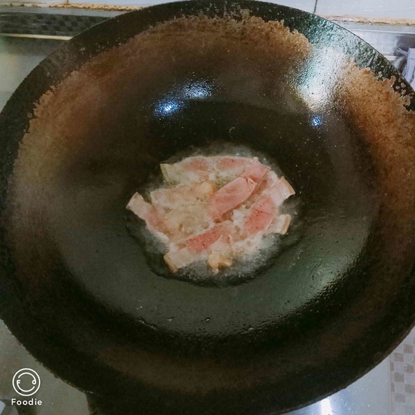 臘肉荷蘭豆的做法-家常味炒菜譜-易網健康養生網 臘肉荷蘭豆的做法-家常味炒菜譜