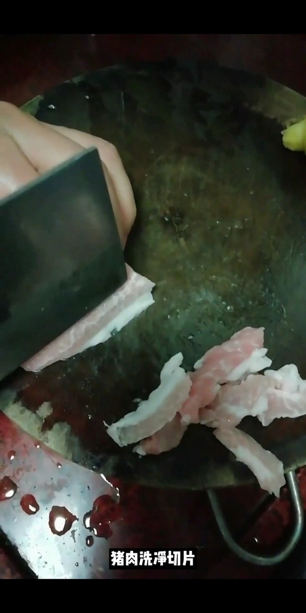 西芹木耳炒百合的做法-家常味炒菜譜