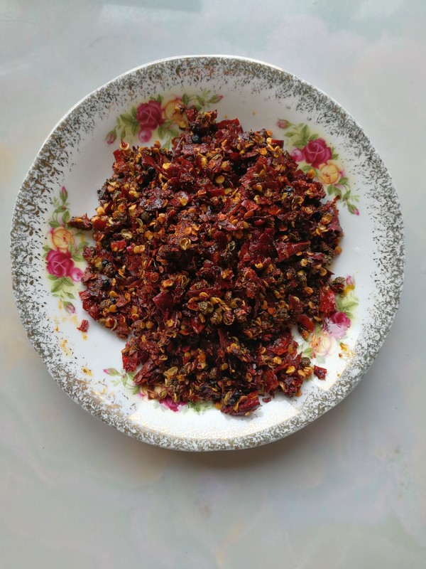 水煮牛肉的做法-麻辣味煮菜譜