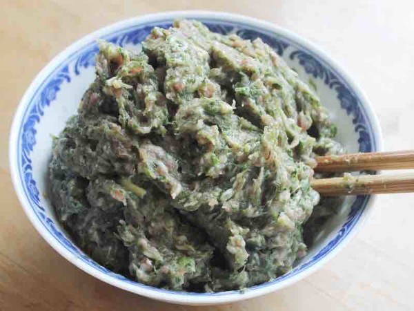 蛋餃的做法-咸鮮味煎菜譜-易網健康養生網 蛋餃的做法-咸鮮味煎菜譜