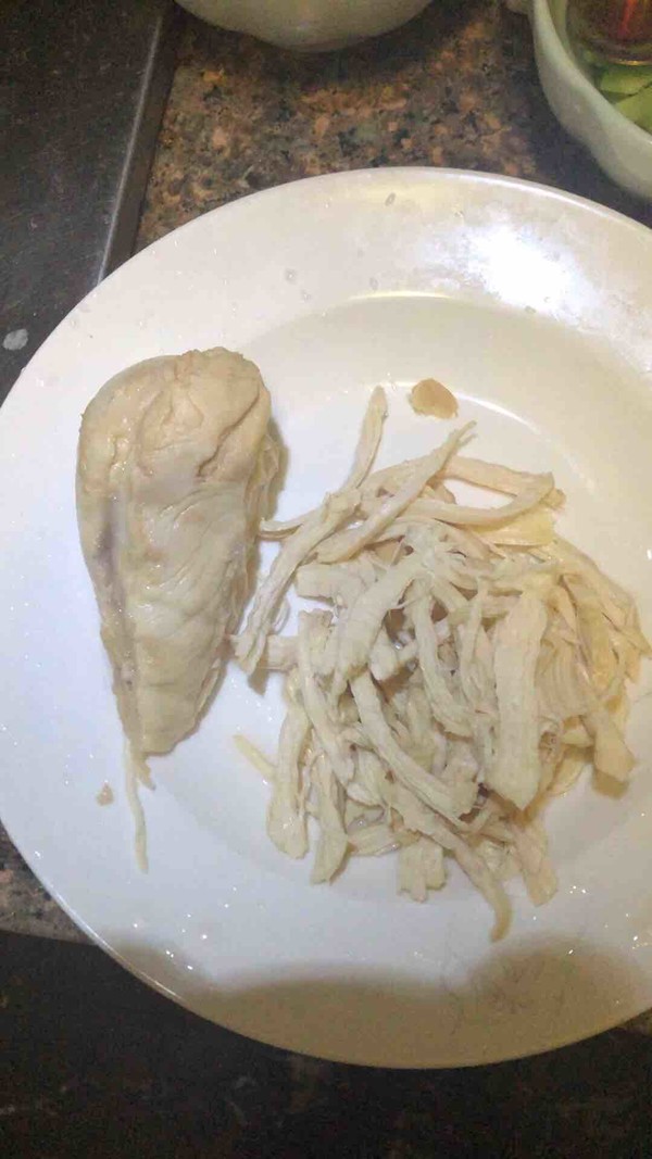 涼拌雞絲的做法-香辣味煮菜譜