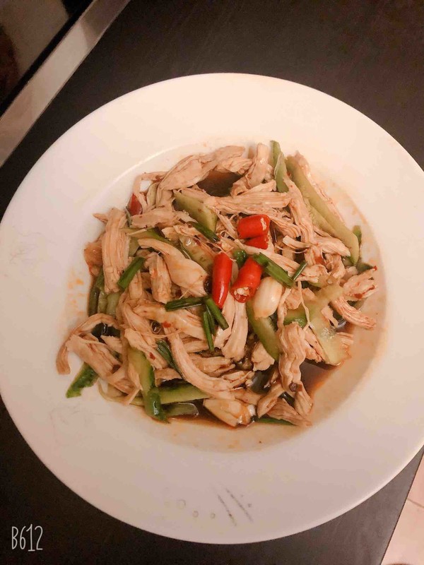 涼拌雞絲的做法-香辣味煮菜譜