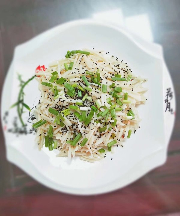 熗炒藕絲的做法-家常味炒菜譜