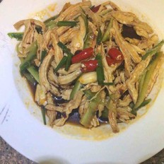 涼拌雞絲的做法-香辣味煮菜譜