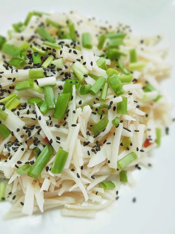 熗炒藕絲的做法-家常味炒菜譜