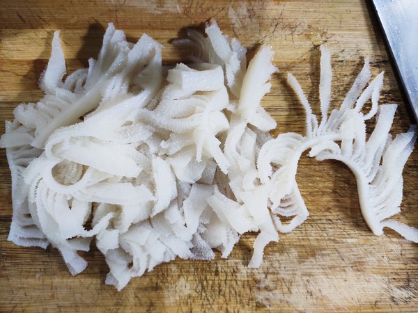 西芹涼拌牛百葉的做法-家常味拌菜譜