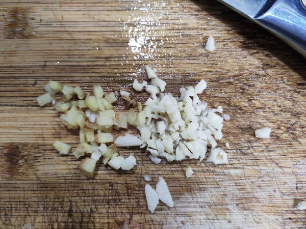 西芹涼拌牛百葉的做法-家常味拌菜譜