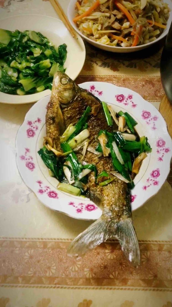 蒜香鳊魚的做法-家常味燒菜譜