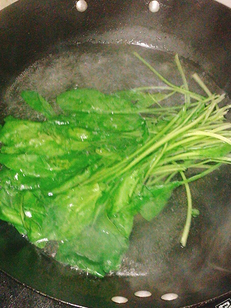 菠菜蛋燒的做法-咸鮮味煎菜譜-易網(wǎng)健康養(yǎng)生網(wǎng) 菠菜蛋燒的做法-咸鮮味煎菜譜