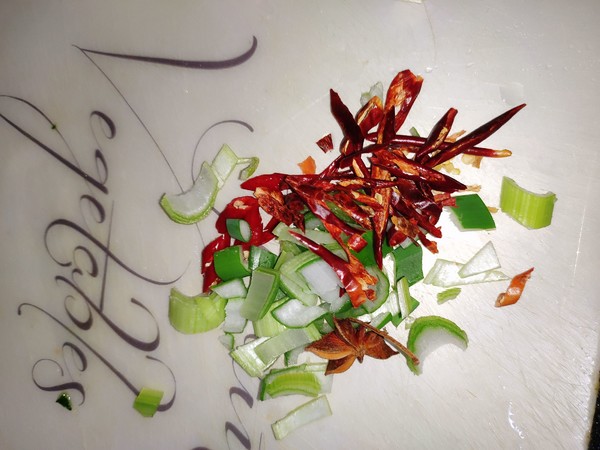 辣炒酸菜的做法-酸辣味炒菜譜