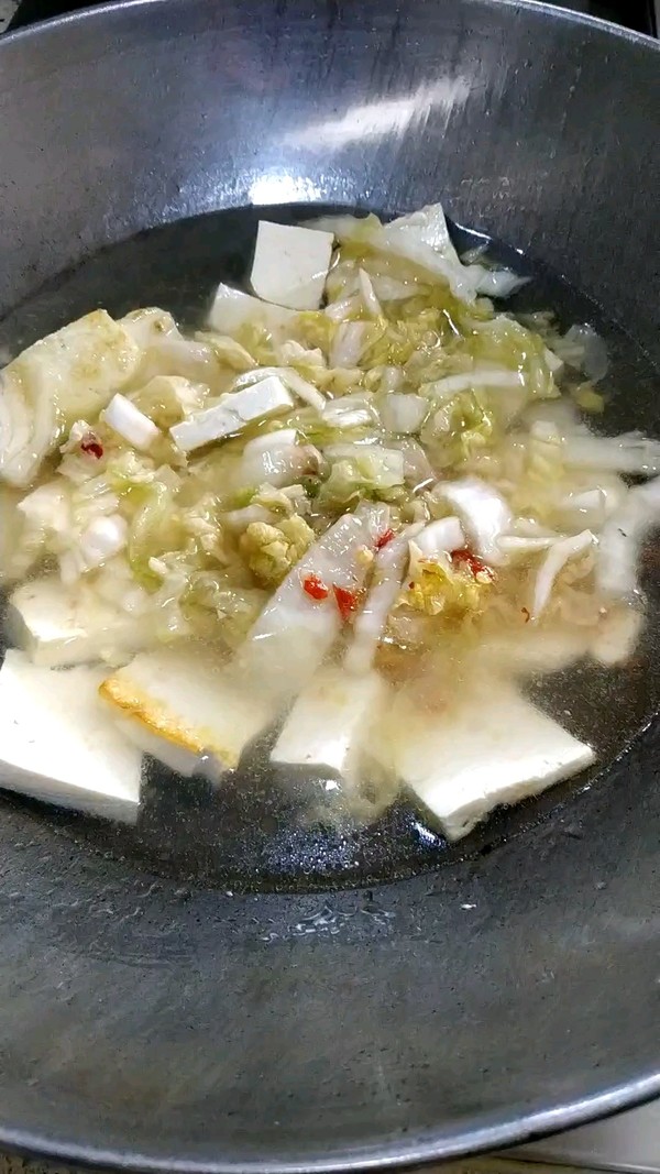 快手辣白菜豆腐湯的做法-酸辣味煮菜譜