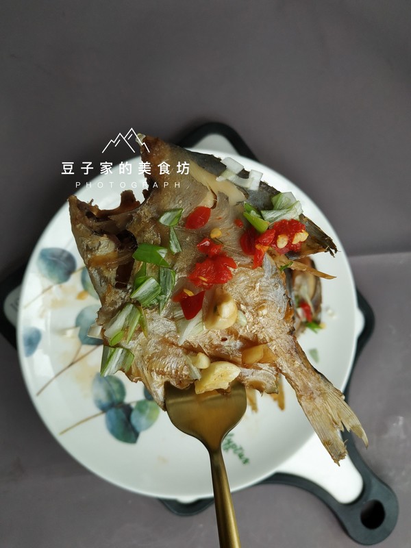 香燜小海魚的做法-咸鮮味燜菜譜-易網健康養(yǎng)生網 香燜小海魚的做法-咸鮮味燜菜譜