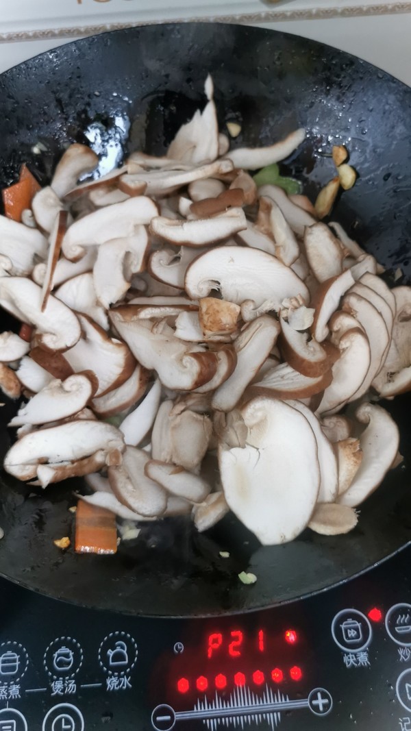素炒香菇的做法-咸鮮味炒菜譜