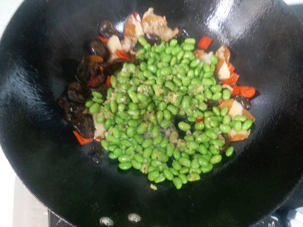 毛豆木耳炒肉片的做法-咸鮮味炒菜譜