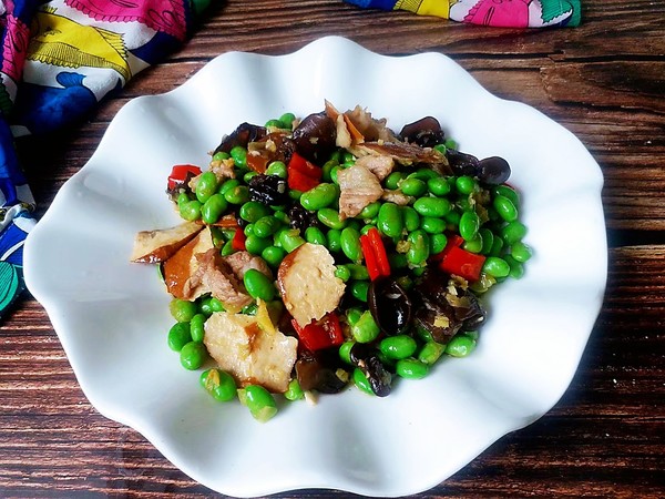 毛豆木耳炒肉片的做法-咸鮮味炒菜譜