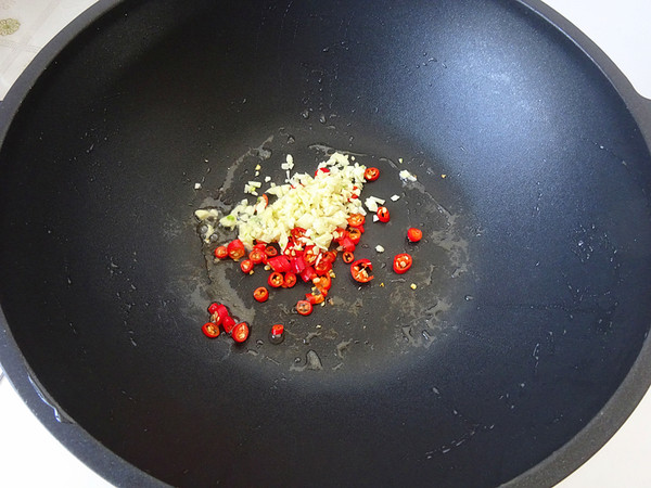 蒜香豆腐的做法-香辣味燉菜譜-易網健康養生網 蒜香豆腐的做法-香辣味燉菜譜