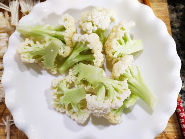 有機(jī)花菜雞蛋湯的做法-咸鮮味煮菜譜