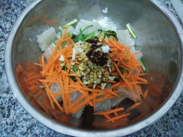 麻辣皮凍的做法-麻辣味拌菜譜