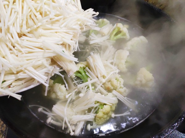 有機(jī)花菜雞蛋湯的做法-咸鮮味煮菜譜