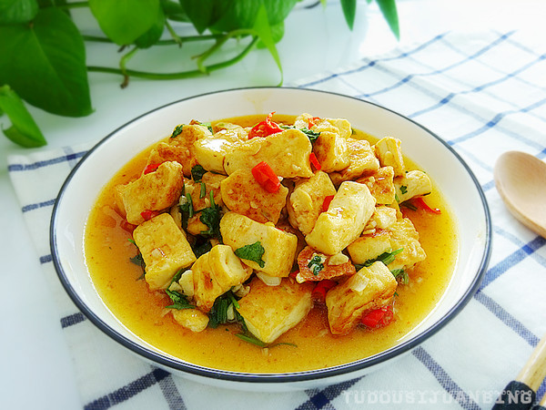 蒜香豆腐的做法-香辣味燉菜譜-易網健康養生網 蒜香豆腐的做法-香辣味燉菜譜