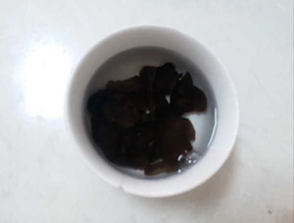 毛豆木耳炒肉片的做法-咸鮮味炒菜譜