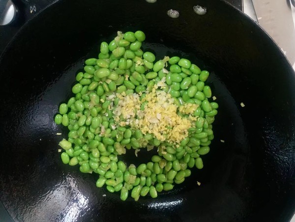 毛豆木耳炒肉片的做法-咸鮮味炒菜譜