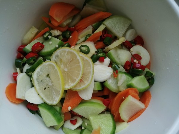 開胃蘿卜片的做法-酸辣味拌菜譜