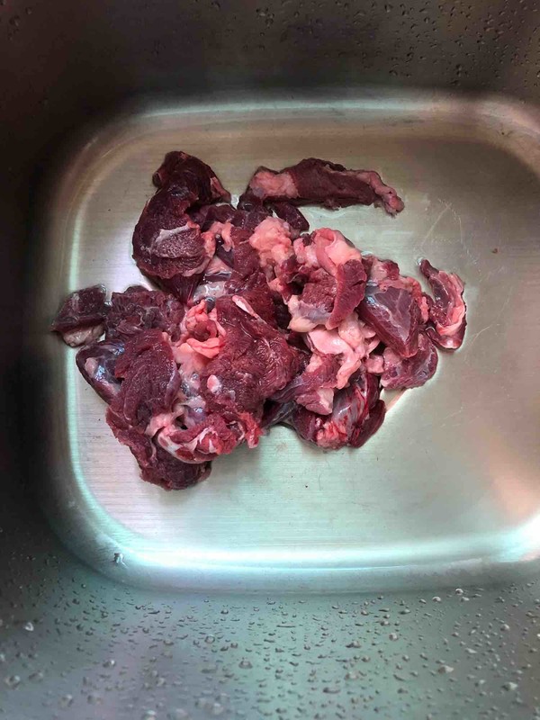 紅燒牛腩（家常版）的做法-醬香味燜菜譜