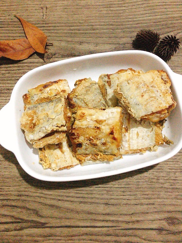 煎帶魚的做法-咸鮮味煎菜譜