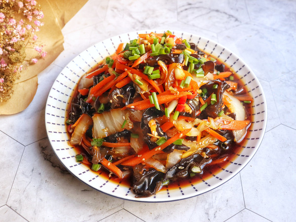 涼拌白菜梗的做法-酸辣味拌菜譜