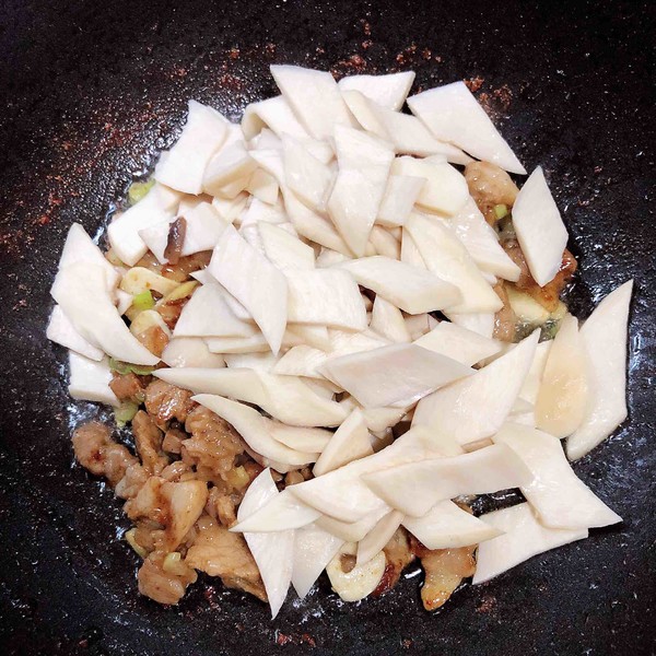 五花肉杏鮑菇（10分鐘快手菜）的做法-咸鮮味炒菜譜