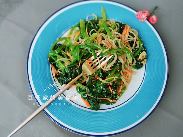 無油酸爽菠菜粉絲的做法-酸辣味拌菜譜