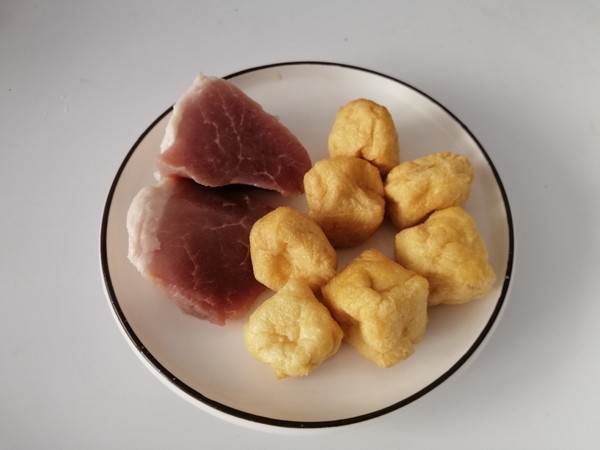 油豆腐釀肉的做法-家常味蒸菜譜-易網<a href=http://www.gyfww.com/ target=_blank class=infotextkey>健康養生</a>網 油豆腐釀肉的做法-家常味蒸菜譜