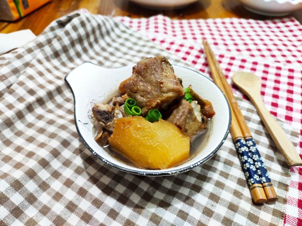 蒜香土豆蒸排骨的做法-家常味蒸菜譜