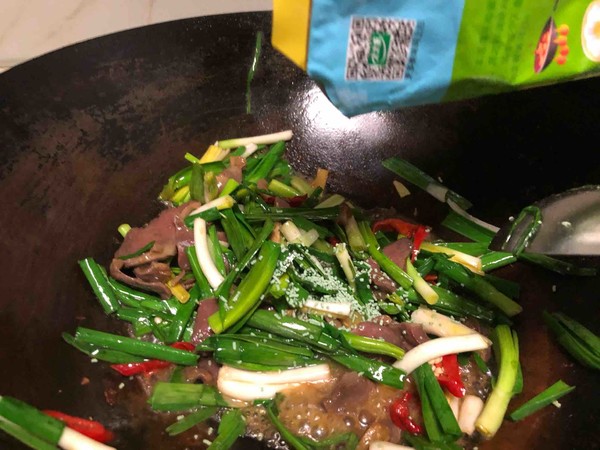 大蒜炒鴨肫的做法-家常味炒菜譜-易網健康養生網 大蒜炒鴨肫的做法-家常味炒菜譜