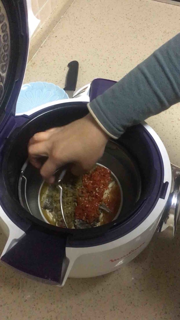 雙椒蒸鱸魚的做法-酸辣味蒸菜譜