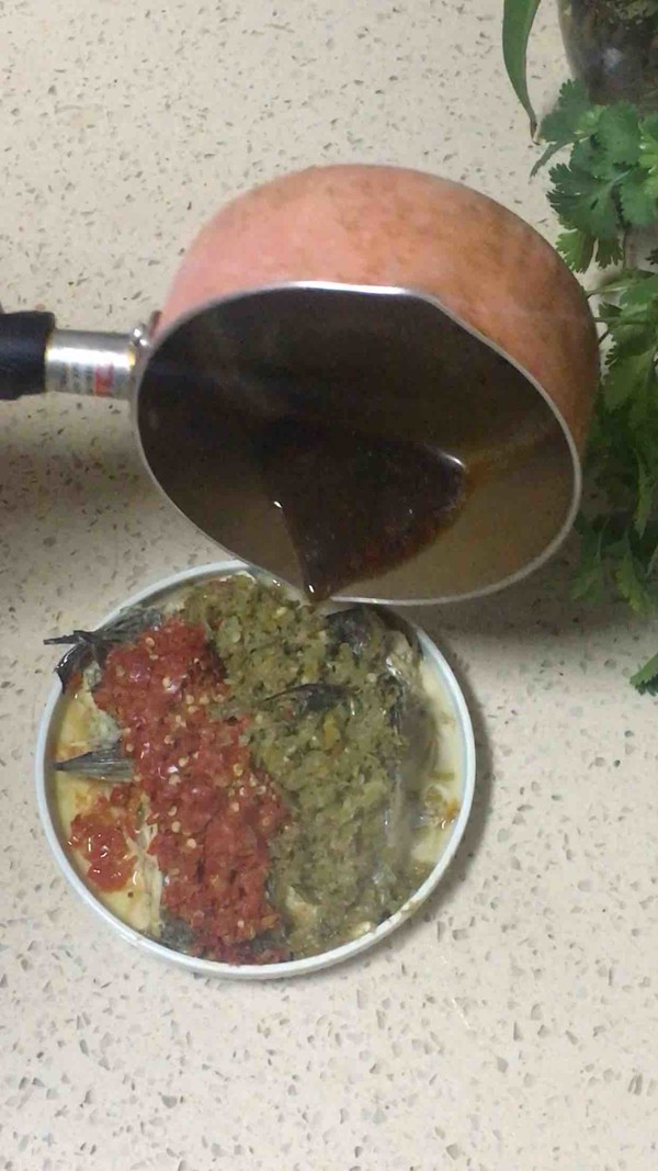 雙椒蒸鱸魚的做法-酸辣味蒸菜譜