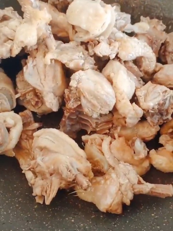 板栗鴨的做法-家常味其它工藝菜譜